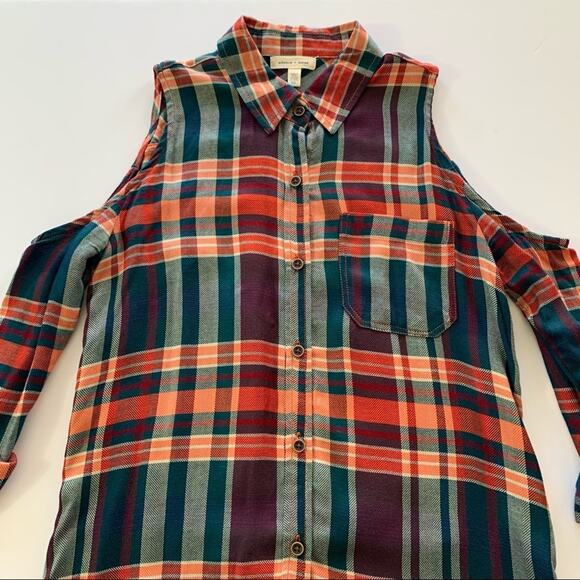 Via Penny Lane Reworked Apparel | Margaritaville Graphic Button Up Flannel Shirt - Picture 8 of 9